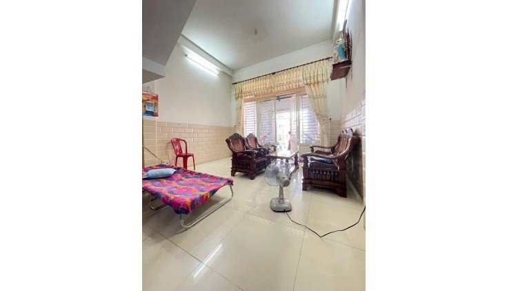 BÁN NHÀ NGAY CHỢ PHẠM THẾ HIỂN QUẬN 8, 7x18M, NHỈNH 11 TỶ, LH: 0938827657 Ms. Tuyền